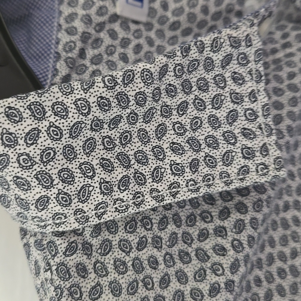 Michael Brandon Blue Print Short Sleeve Shirt - Picture 3 of 10